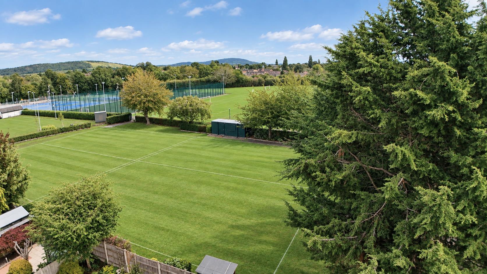 110 Monkmoor Road, Shrewsbury, SY2 5BN For Sale